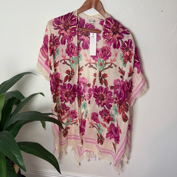 Woven Heart Tops - ✨ Woven Heart Floral Kimono – One Size ✨